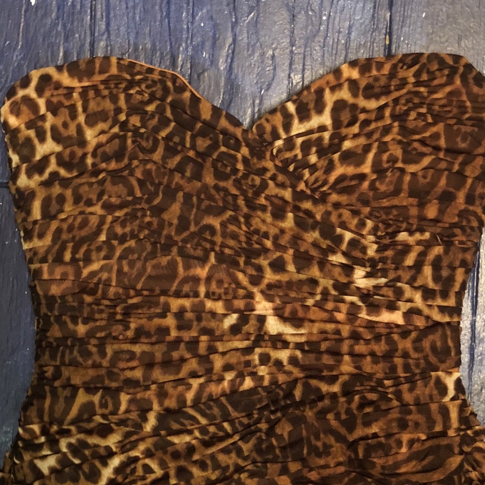 NWT BCBG MAXAZARIA Strapless Leopard Mini Dress 10 - Picture 6 of 7